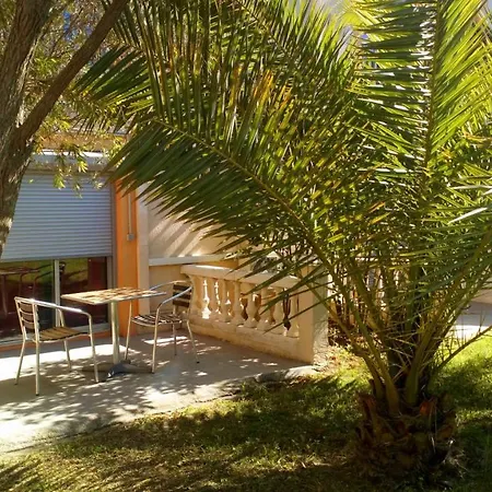 Brit Confort Helios Hotell