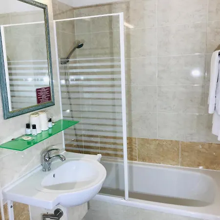 Hotel Brit Confort Helios 3*