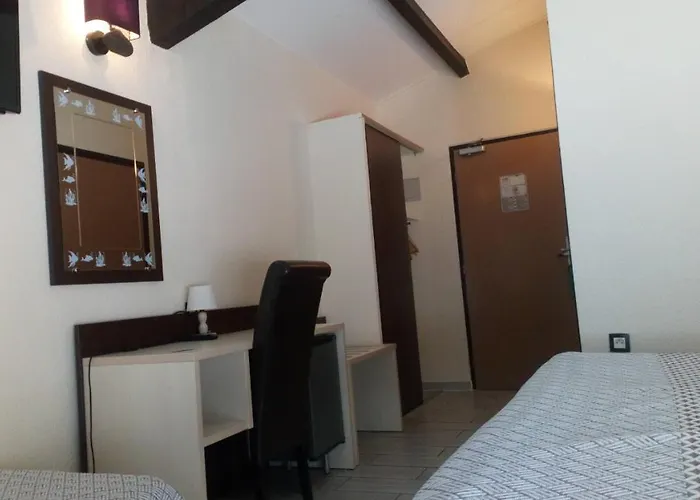 Hotel Brit Confort Helios 3*