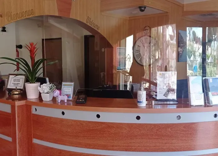 Brit Confort Helios 3*