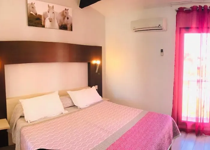 Brit Confort Helios Hotel 3*