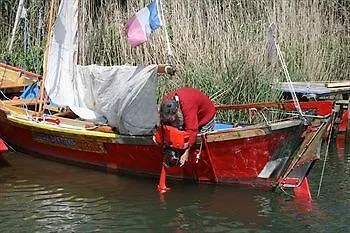 Brit Confort Helios Hotel