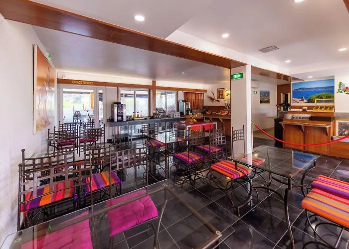 Hotel Brit Confort Helios 3*