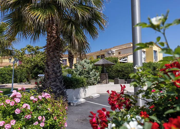 Hotel Brit Confort Helios 3*